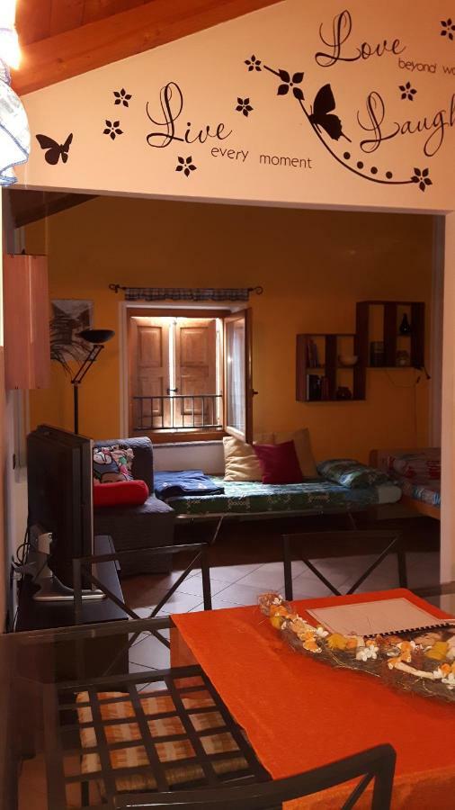Апартаменти Casa Vacanze Ca' Manara Stazzona Екстер'єр фото